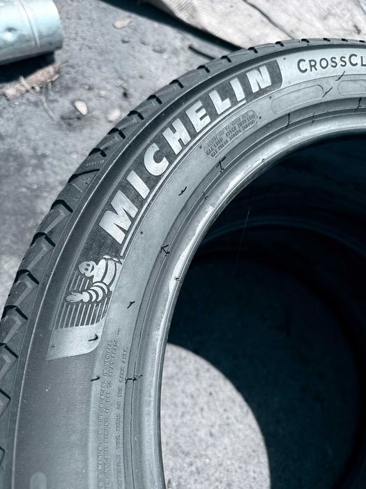 235 50 19 Michelin Crossclimate 2 80% Шини Літо 2024