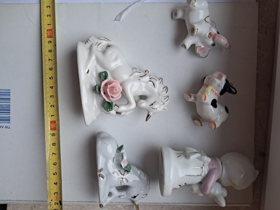 Figurki prl z kamionki 2szt+gratis