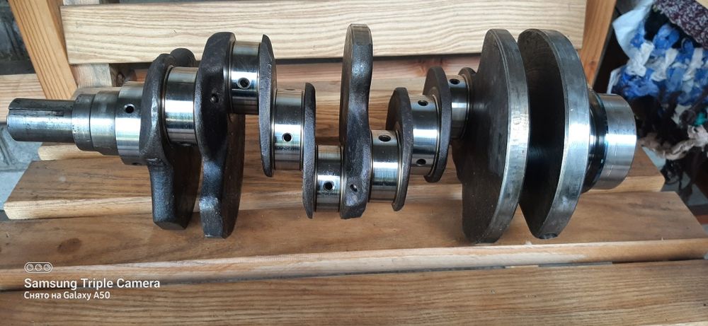 Коленвал Mazda xedos 9. 2.5л