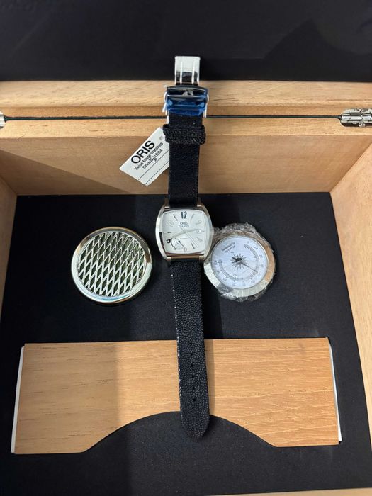 Новые  часы   ORIS 66775754061