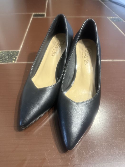 Продаю елеганті туфлі