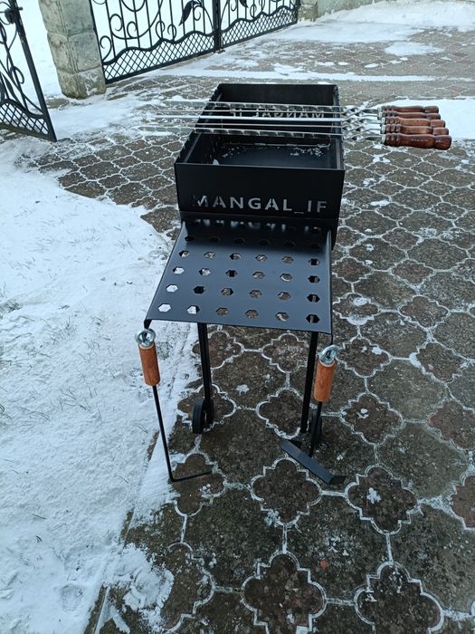 Мангал  4мм гриль барбекю на колесахта на 11 шампурів