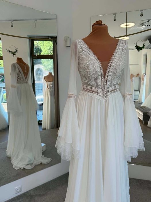 Suknia Ślubna Cipriana roz. 40 kolor ivory boho rustykalna
