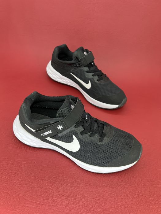Кросівки Nike Revolution 6 FlyEase 38 розмір (24 см) оригінал підліткові жіночі