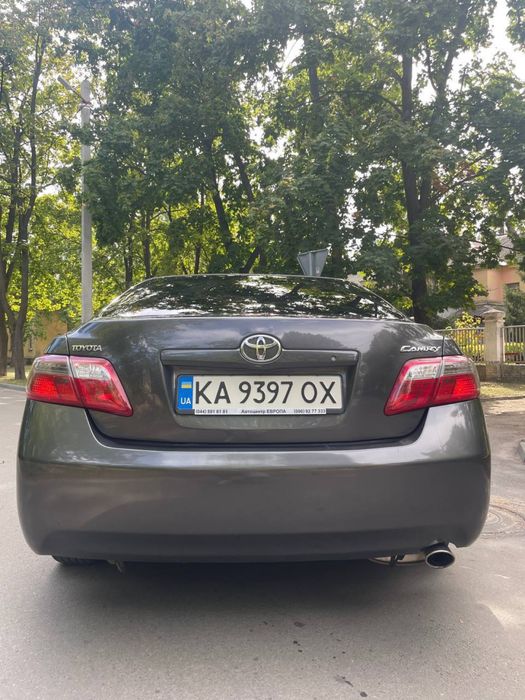 Продам Toyota camry