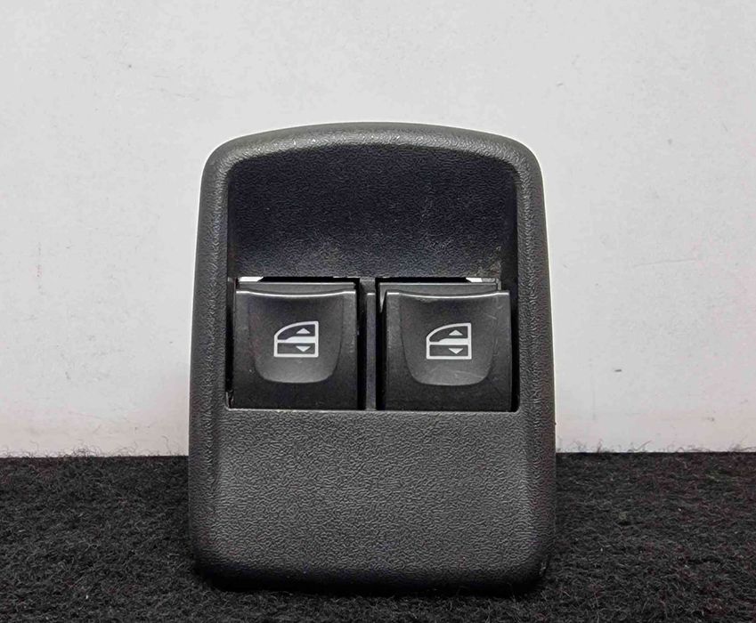 Comando / Botão / Interruptor Vidros Frente Esquerdo 254110431R - DACIA DUSTER