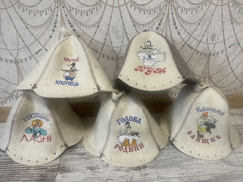 Шапки у сауну(баню),віник(дубовий),рукавиця і квадрат(100% шерсть)