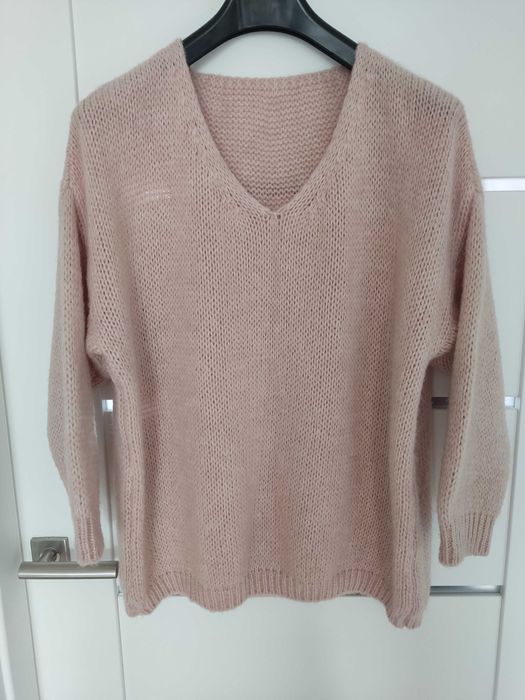 sprzedam sweter pudrowy róż