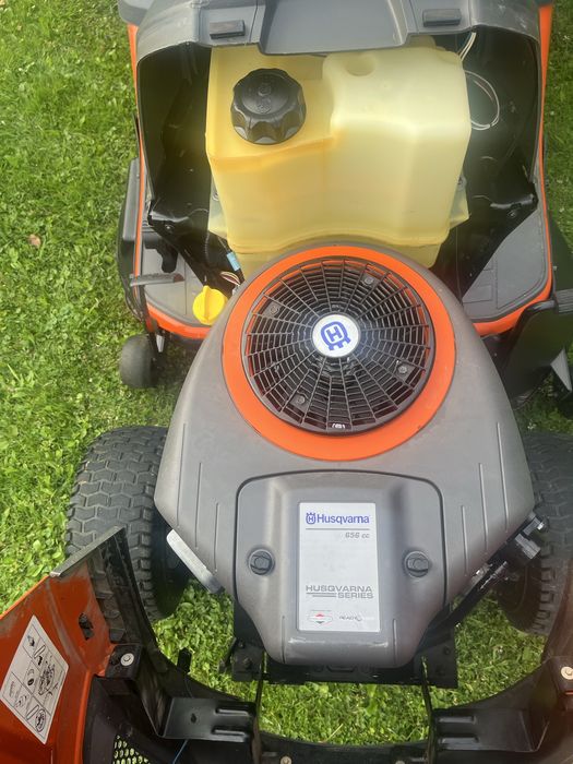 Traktorek hysqvarna tc 139T v-twin