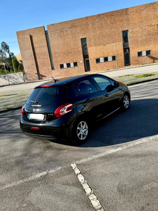 Peugeot 208 1.4 HDI