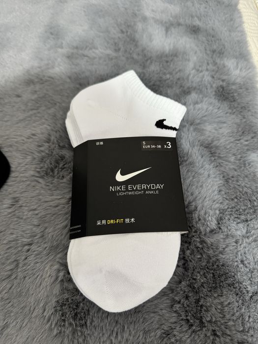 Meias Nike Pezinhos/Cano Alto/Cano Médio