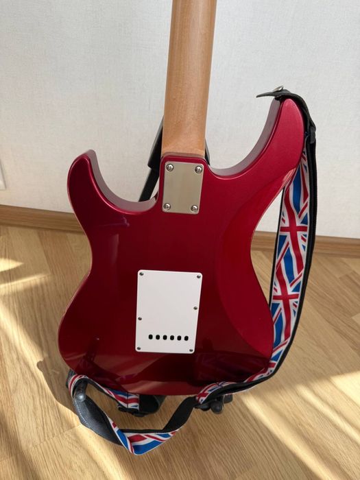 Електро гітара Yamaha Pacifica 012