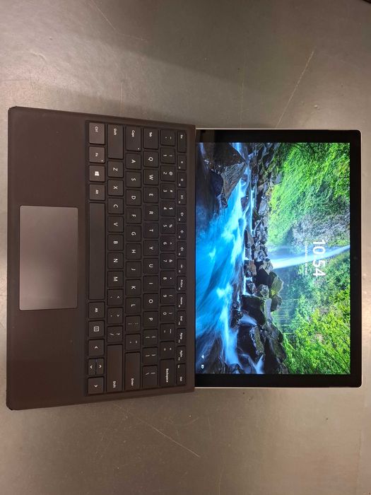 Microsoft Surface Pro 6 | i5-8350U | 12.3" + teclado