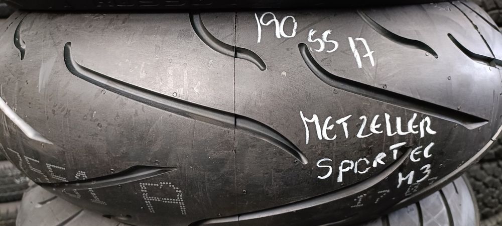 Pneus  190/55/17 Metzler e Pirelli