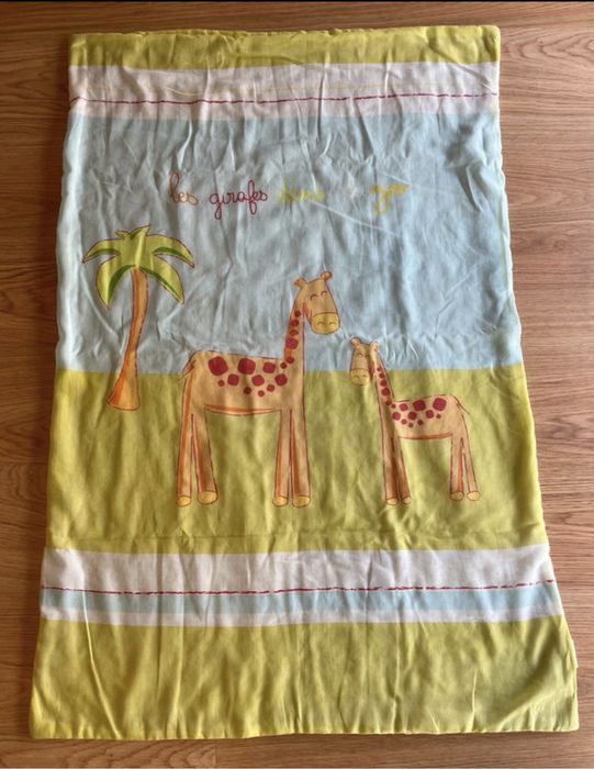 Edredon fino/manta com girafas, 117x75cm