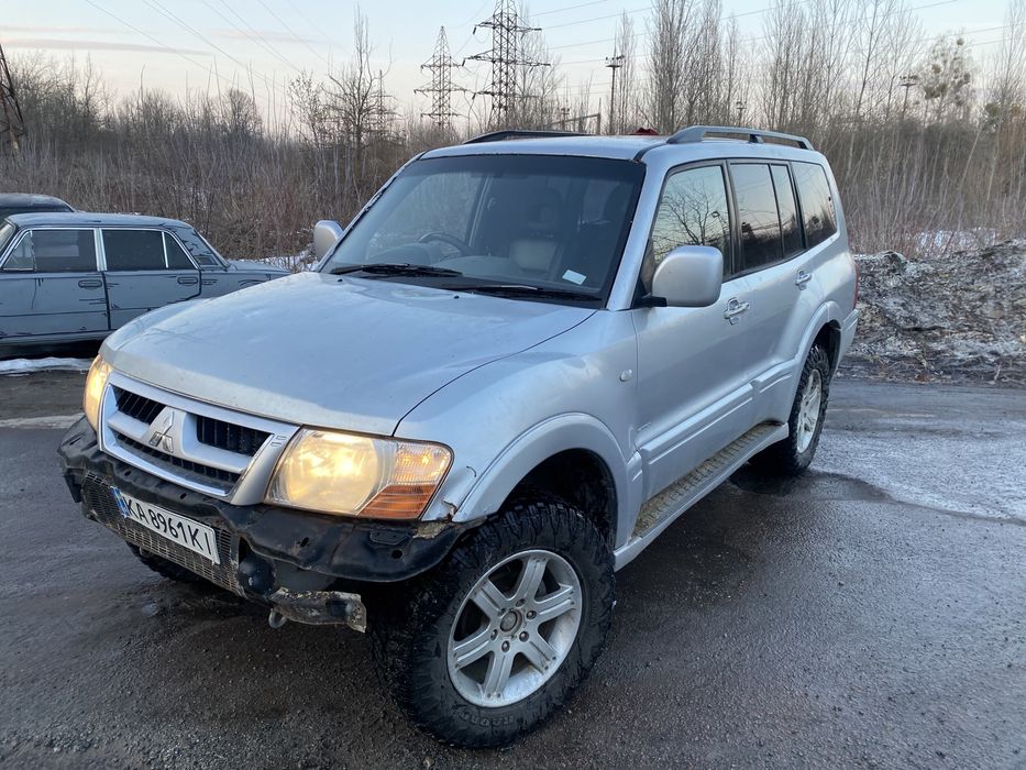 Продам Mitsubichi Pajero дизелт автомат