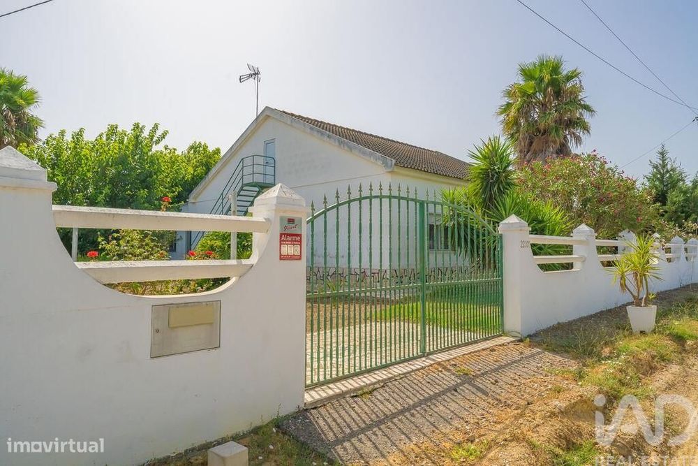 Moradia isolada T2 em Pinhal Novo de 134,74 m2