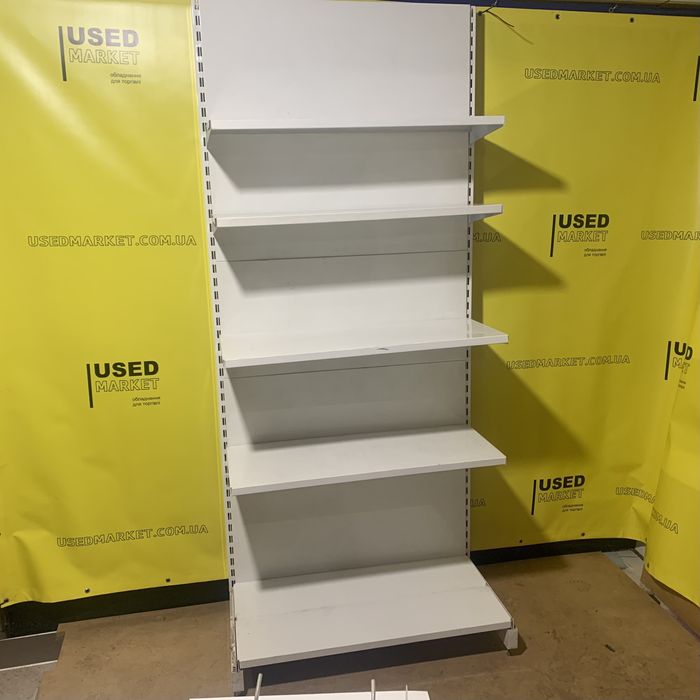 Пристенные торговые бу стеллажи с металическими полками для магазина
