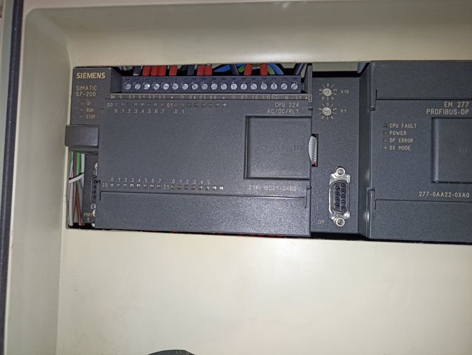 Rozdzielnia z modułami Siemens CPU 222, 224 EM222, 231, 277