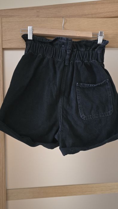 Жіночі джинсові шорти ZARA