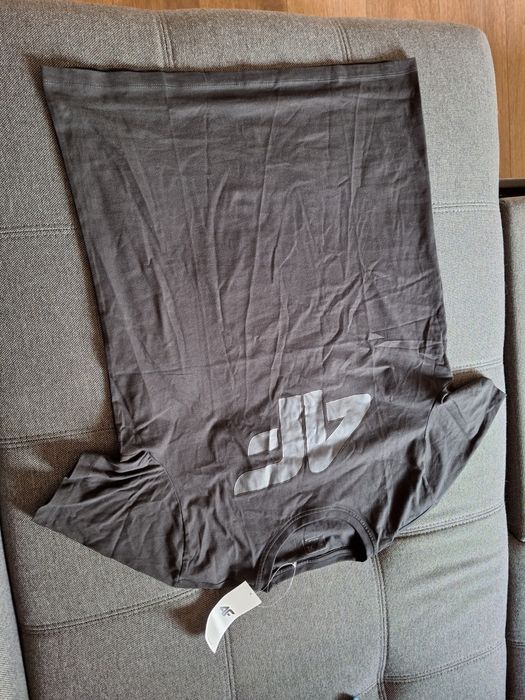 T-shirt 4F nowy okazja