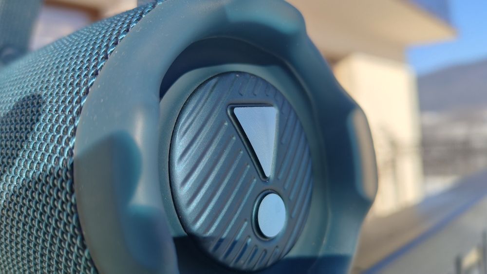 Jbl charge 6 stan bardzo dobry