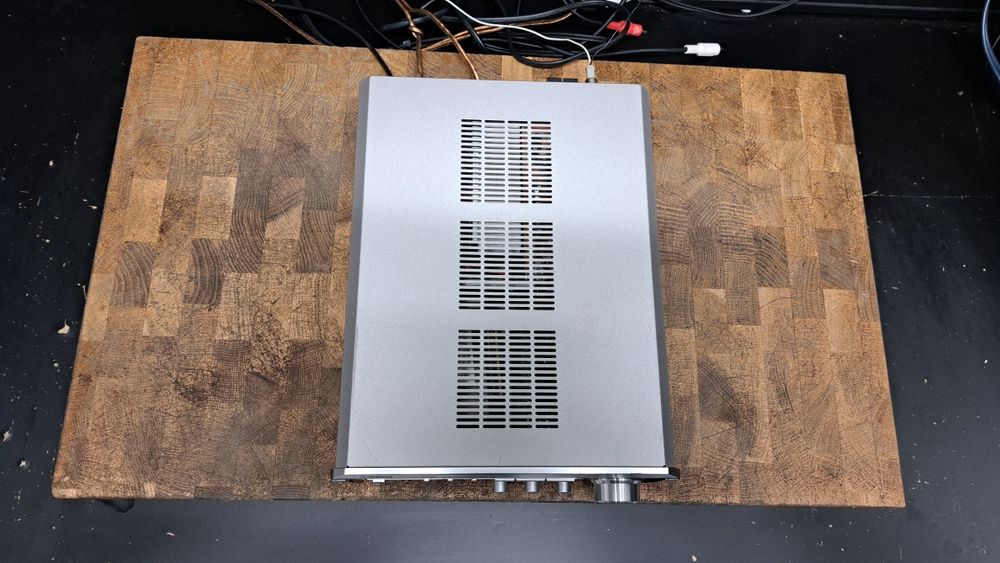 Amplituner Yamaha RX-E200 PIANO