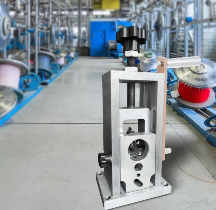 Máquina descarnar fio