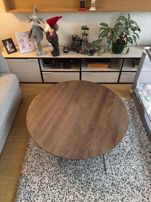 Stolik kawowy marki wood-I / Jesion