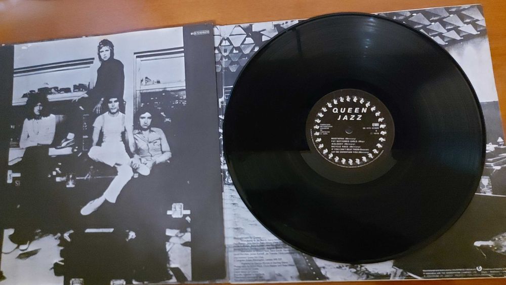 Queen – Jazz (LP) EMI – Edição PT – c/ gatefold + inner
