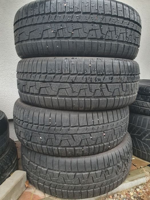 Opony zimowe Powertrac 235/50/R19