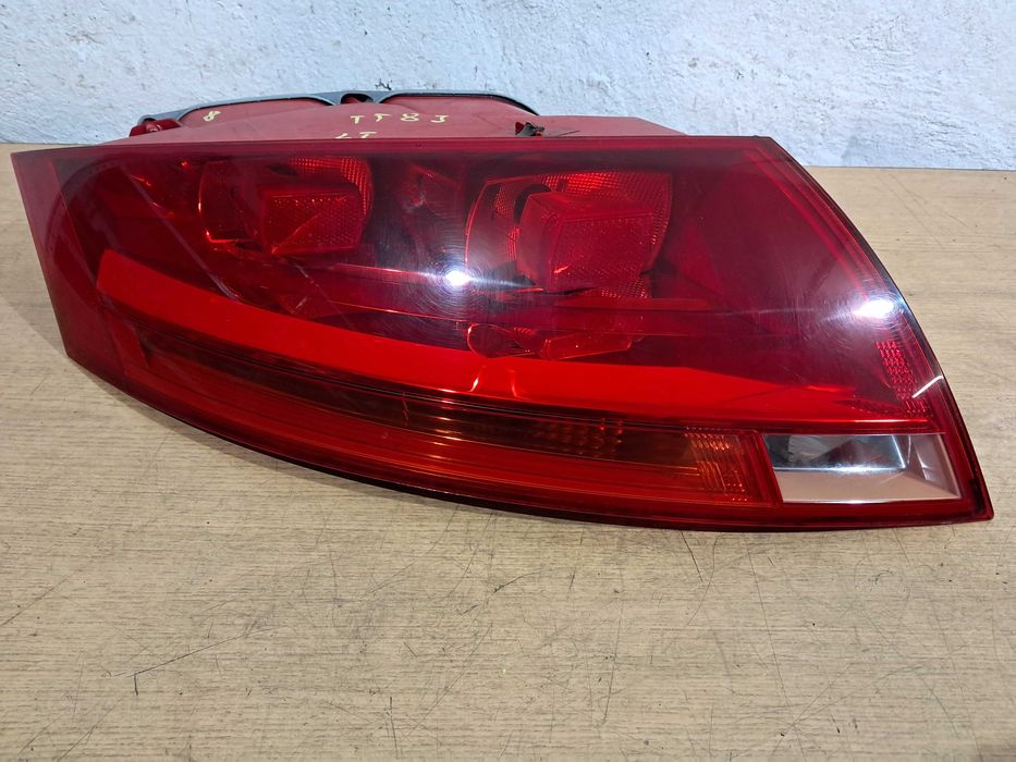 AUDI TT 8J coupe lampa lewy tył lewa tylna