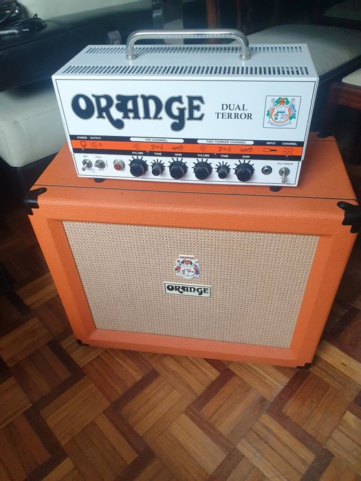 Amplificador Orange Dual Terror e coluna