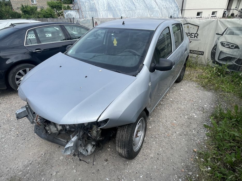 Dacia Sandero - na części