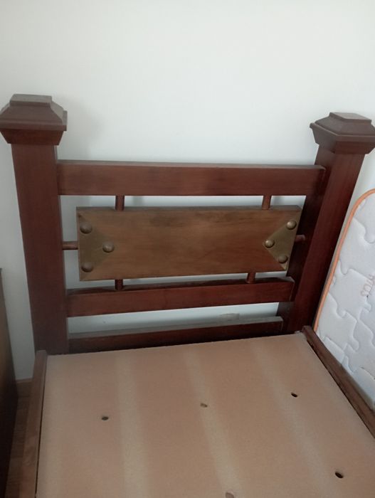Cama madeira maciça solteiro