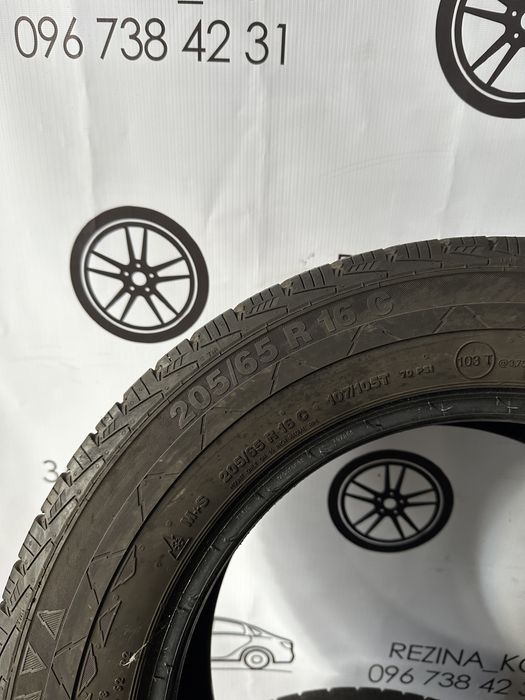 Комплект шин 205/65 R16C Continental (зима)