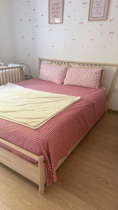 Cama e colchão Ikea 160x200