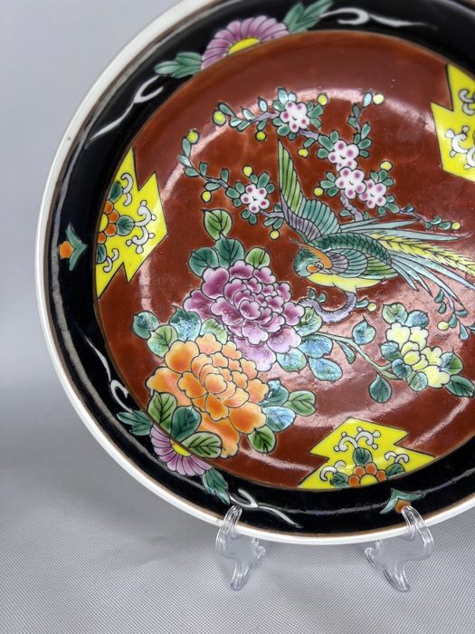 Japoński głęboki talerz z ptakiem Chinoiserie czerwony