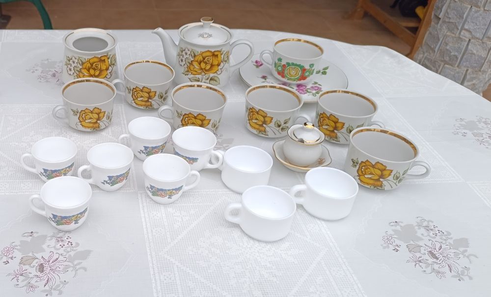 Serviço de chá em porcelana