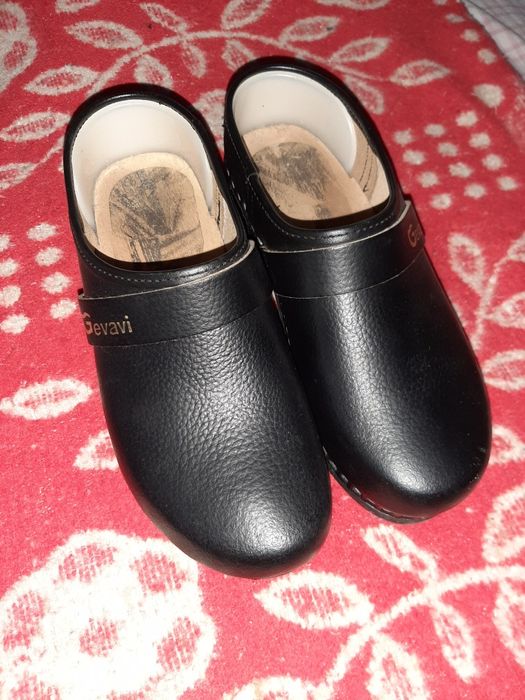 Socas sapatos holandeses Gevavi