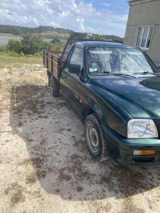 L200 caixa aberta