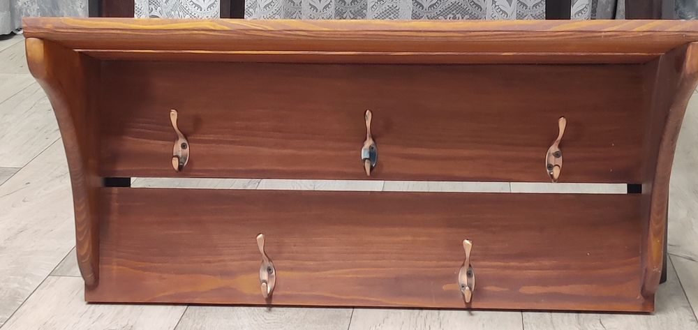 Вішалка для одягу