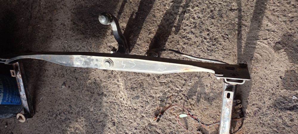 Hak holowniczy audi A6 C4