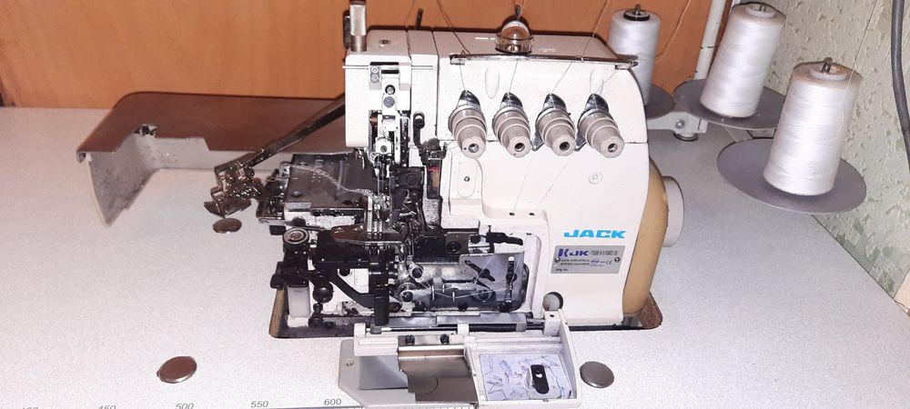 Оверлок JACK пятинитка