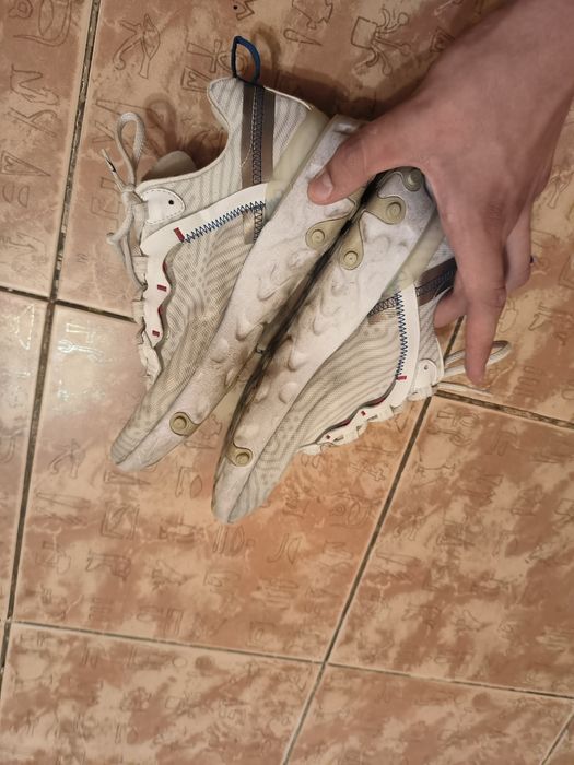Кросівкі Nike React розмір 40 стан ідеальний