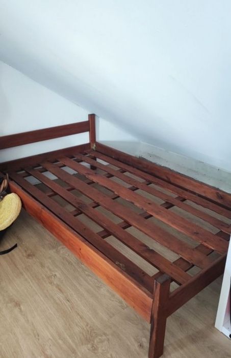 Cama de solteiro de criança