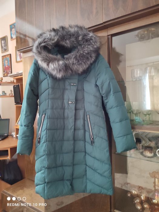 Продам зимову куртку