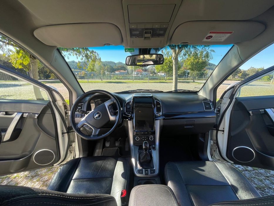 Chevrolet Captiva. 7 lugares. teto panorâmico. Muito estimado