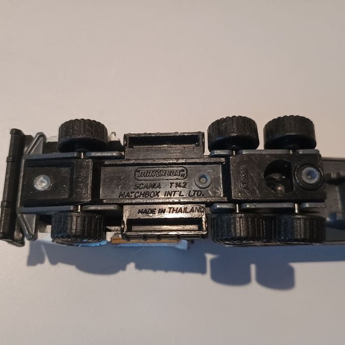 Matchbox Scania T142 shell tanker