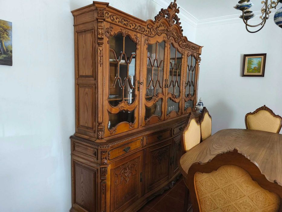 Mobilia de sala com sofás
